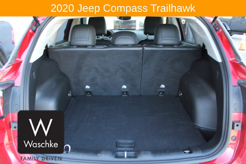 Used 2020 Jeep Compass Trailhawk w/ Popular Equipment Group AWD/4WD image 18