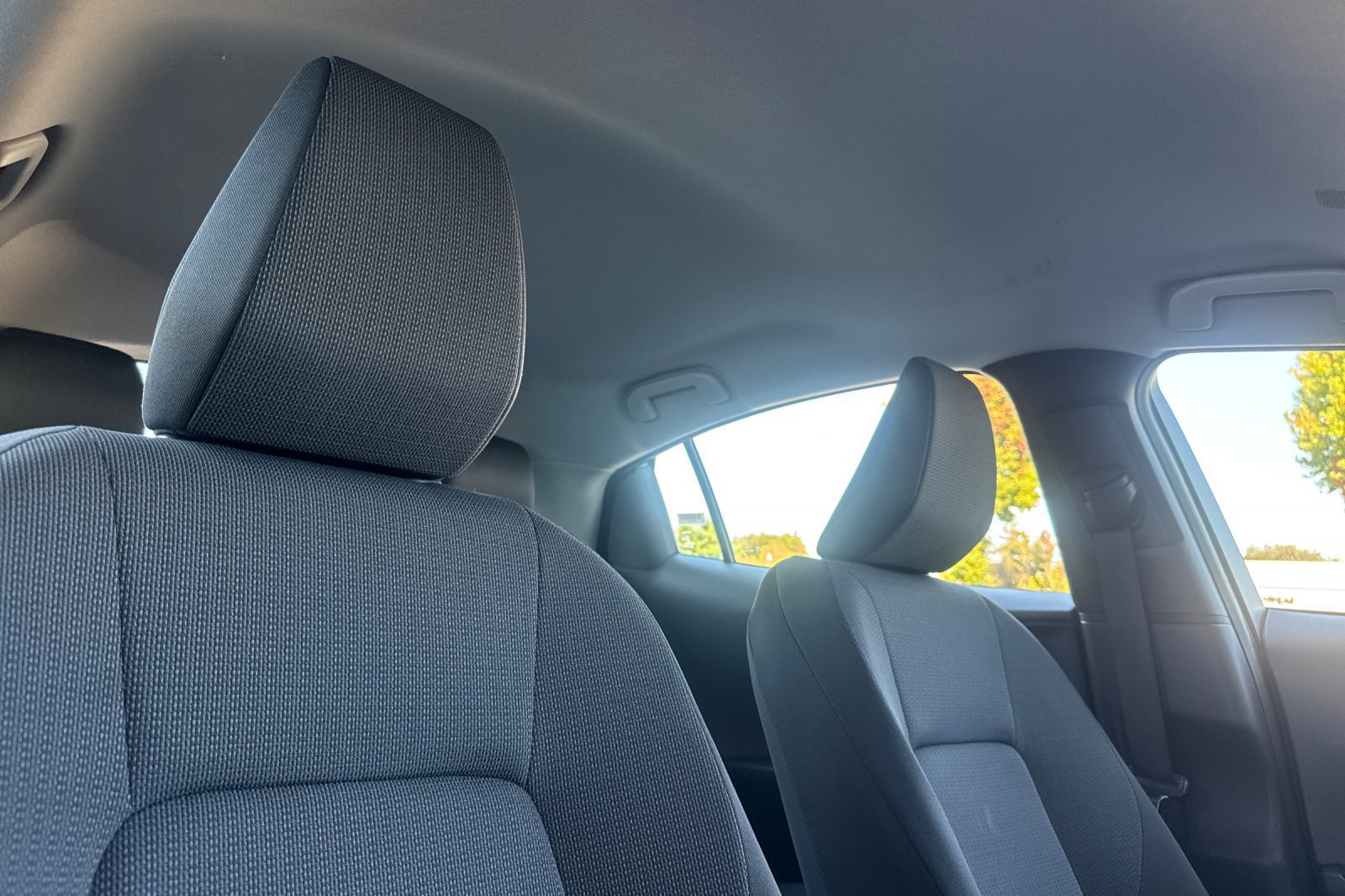 Used 2025 Toyota Prius LE FWD image 13