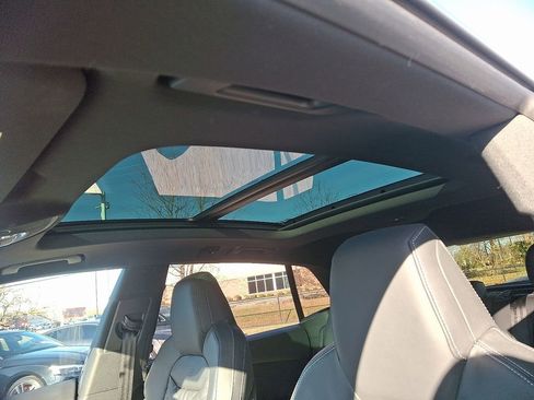 Used 2023 Audi SQ8 Premium Plus w/ Executive Package image 15