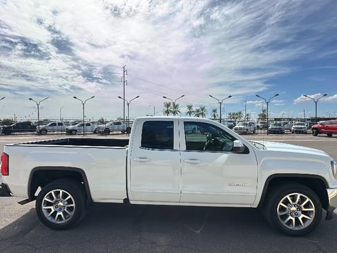 Used 2018 GMC Sierra 1500 SLE w/ SLE Value Package RWD image 6