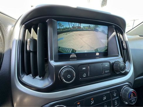 Used 2022 Chevrolet Colorado LT w/ Luxury Package AWD/4WD image 6