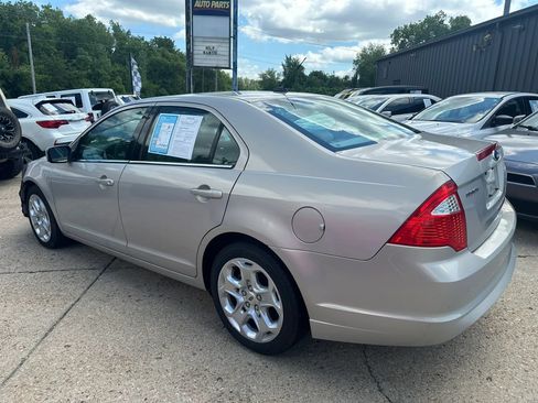 Used 2010 Ford Fusion SE FWD image 5