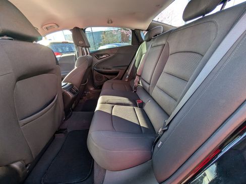 Used 2020 Chevrolet Malibu LT image 17