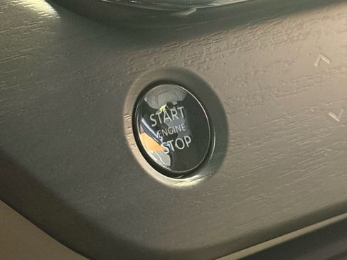 New 2026 Nissan Murano Platinum image 26