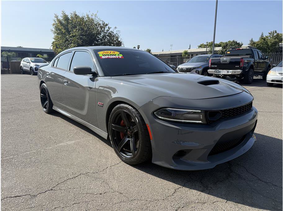 Used 2018 Dodge Charger R/T Scat Pack w/ Dynamics Package RWD image 3