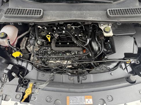 Used 2019 Ford Escape SE image 22