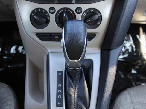 Used 2014 Ford Focus SE image 22