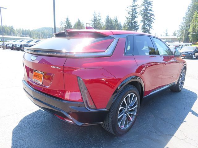 Used 2024 Cadillac Lyriq Sport w/ LPO, Floor Liner Package AWD/4WD image 8