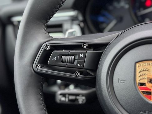 New 2026 Porsche Macan image 21