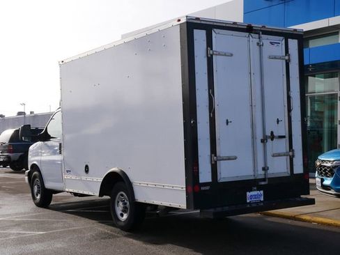 Used 2023 Chevrolet Express 3500 w/ Power Convenience Package image 3
