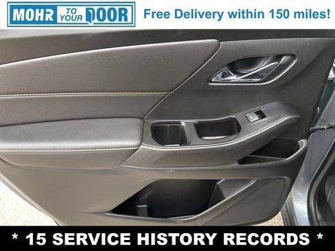 Used 2020 Chevrolet Traverse LT image 29