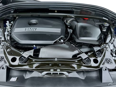 Certified 2025 BMW X1 xDrive28i AWD/4WD image 32