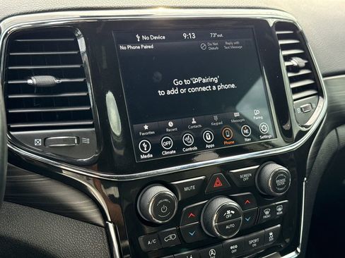 Used 2021 Jeep Grand Cherokee Laredo X RWD image 24