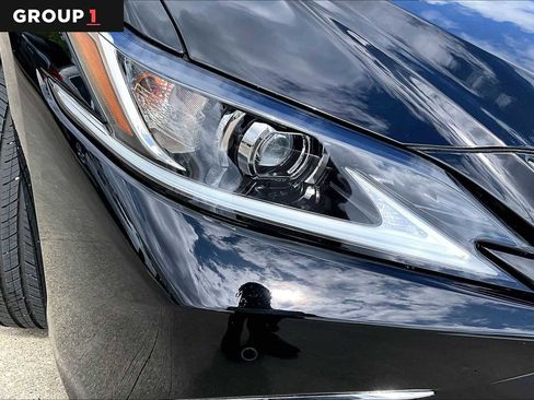 Used 2025 Lexus ES 350 w/ Premium Package FWD image 28