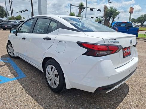 Used 2020 Nissan Versa S FWD image 4