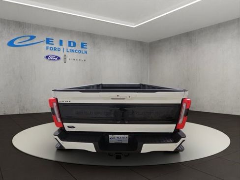 Used 2025 Ford F450 Platinum w/ FX4 Off-Road Package image 12