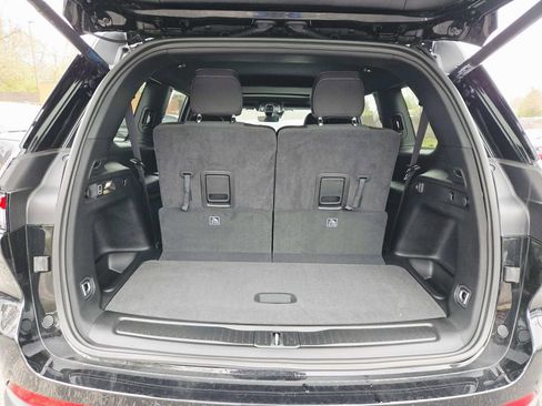 New 2026 Jeep Grand Cherokee L Laredo image 15