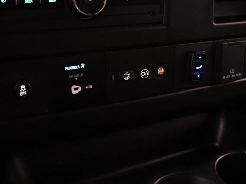 Used 2022 Chevrolet Express 2500 w/ Safety Package RWD image 18