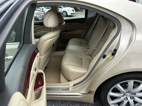 Used 2007 Lexus LS 460 image 14