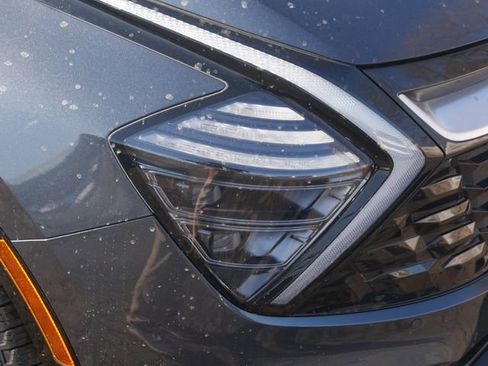 Used 2025 Kia Sportage SX image 10