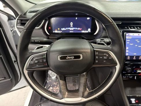 Used 2022 Jeep Grand Cherokee L Limited w/ Luxury Tech Group II image 35