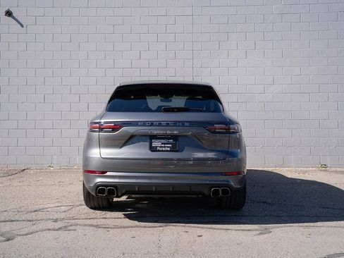 Certified 2022 Porsche Cayenne Turbo image 6