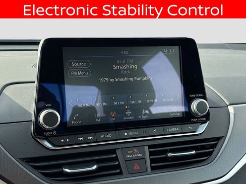 Certified 2025 Nissan Altima 2.5 SR FWD image 15