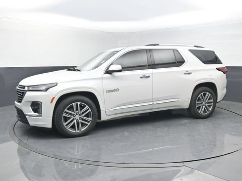 Used 2023 Chevrolet Traverse High Country FWD image 22