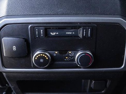 Used 2018 Ford Expedition XLT AWD/4WD image 21