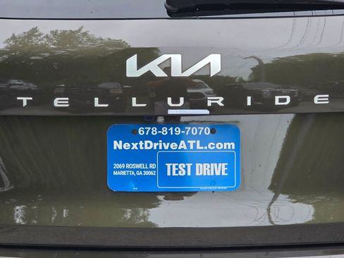 Used 2023 Kia Telluride S image 36