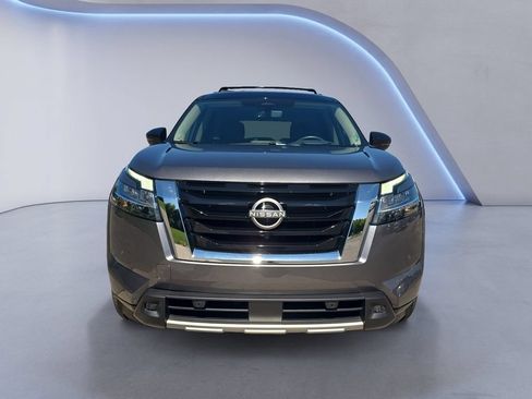 Used 2023 Nissan Pathfinder Platinum w/ Lighting Package (N93) AWD/4WD image 10