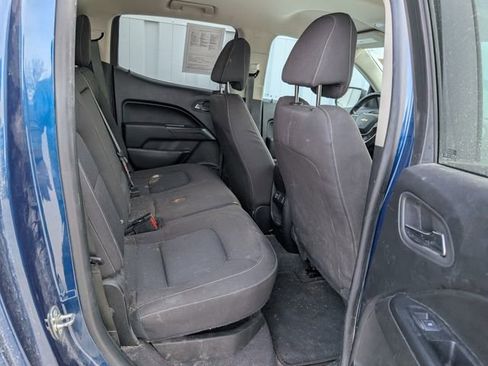 Used 2019 Chevrolet Colorado LT w/ Colorado RST Special Edition image 17