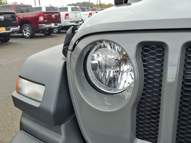 Used 2023 Jeep Wrangler Unlimited Sport AWD/4WD image 10