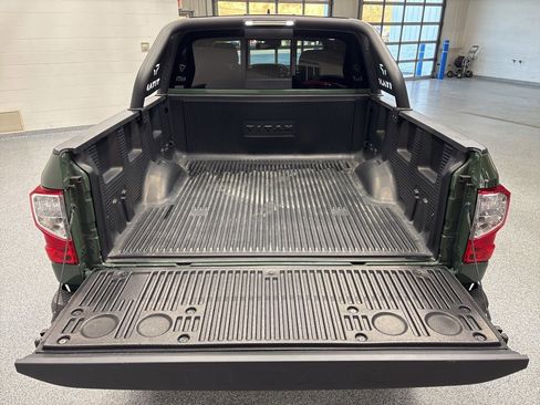 Used 2024 Nissan Titan SV w/ SV Bronze Edition Package image 38