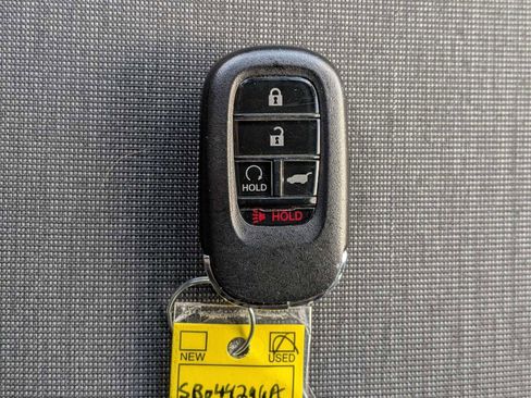 Used 2025 Honda Pilot Sport image 33