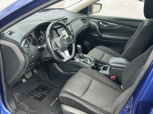 Used 2019 Nissan Rogue SV AWD/4WD image 10
