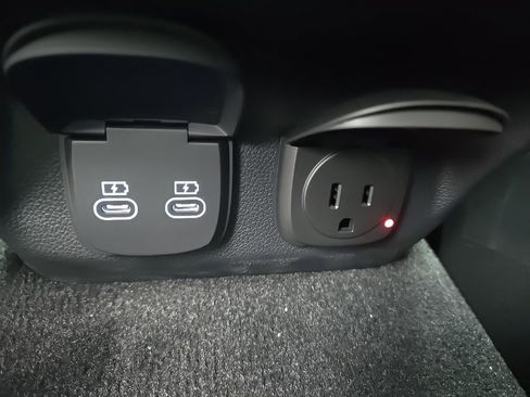 Used 2026 Genesis GV70 3.5T Sport Prestige image 31