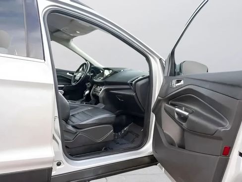 Used 2018 Ford Escape SEL image 29