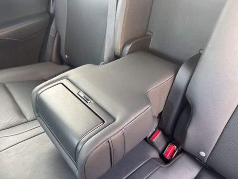 Certified 2025 Lexus RX 350 FWD w/ Technology Package image 28