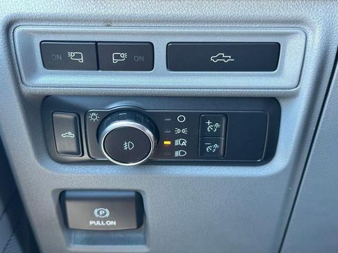 Used 2022 Ford F150 XLT w/ Equipment Group 302A High RWD image 19