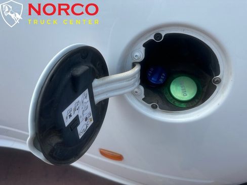 Used 2018 RAM 3500 SLT image 15