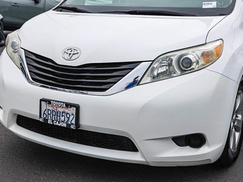 Used 2011 Toyota Sienna LE w/ Towing Pkg FWD image 22