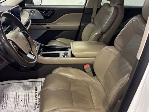 Used 2020 Lincoln Aviator Reserve w/ Equipment Group 201A image 13