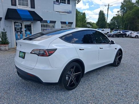Used 2021 Tesla Model Y Long Range AWD/4WD image 5