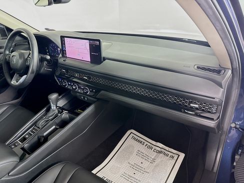 Used 2025 Honda Accord Touring image 37