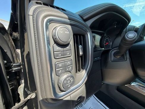 Used 2020 Chevrolet Silverado 2500 LTZ w/ LTZ Premium Package AWD/4WD image 16
