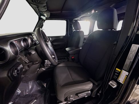 Used 2022 Jeep Wrangler Unlimited Sport image 22