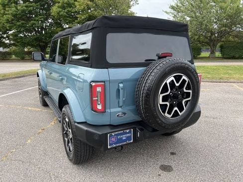 Used 2022 Ford Bronco Outer Banks image 7