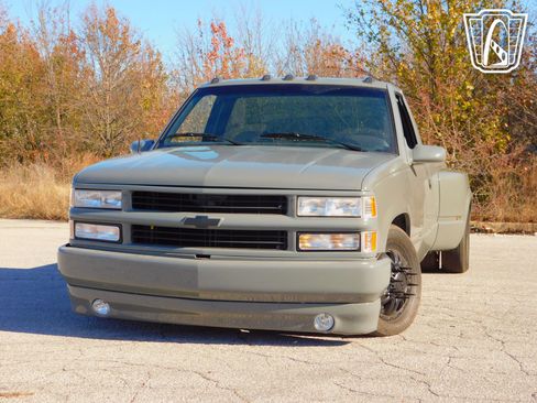 Used 1989 Chevrolet Silverado 3500 2WD Regular Cab image 7