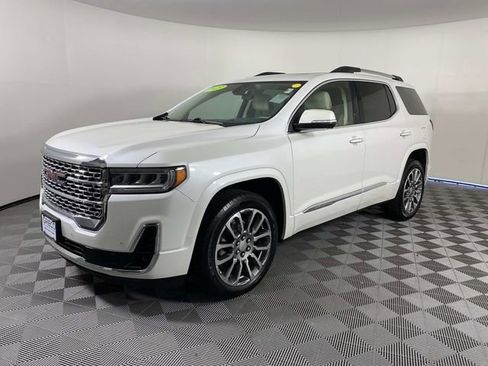 Used 2023 GMC Acadia Denali w/ Denali Ultimate Package AWD/4WD image 4